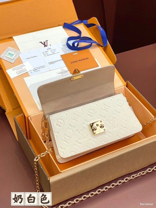 Cheap LOUIS On Chain VUITTON Wallet Métis 0822